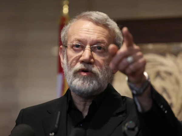 امریکا کو سبق سکھانے کا اعلان کرنے والے علی لاریجانی کون ہیں؟